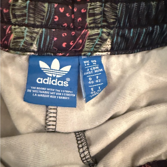 Adidas black tropical boho athletic shorts medium - Picture 3 of 4